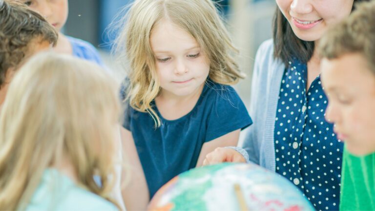 Parenta EYFS Tips Supporting Childrens Understanding Of The World