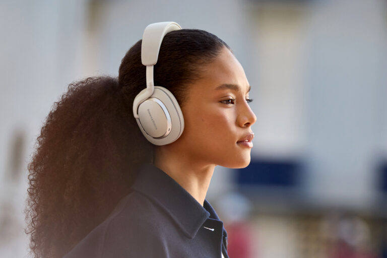 Bowers Wilkins Px7 S3 header cropped