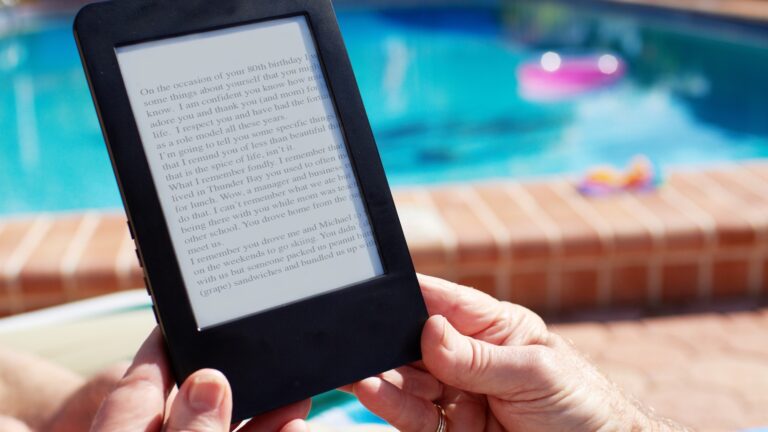 reading e ink device
