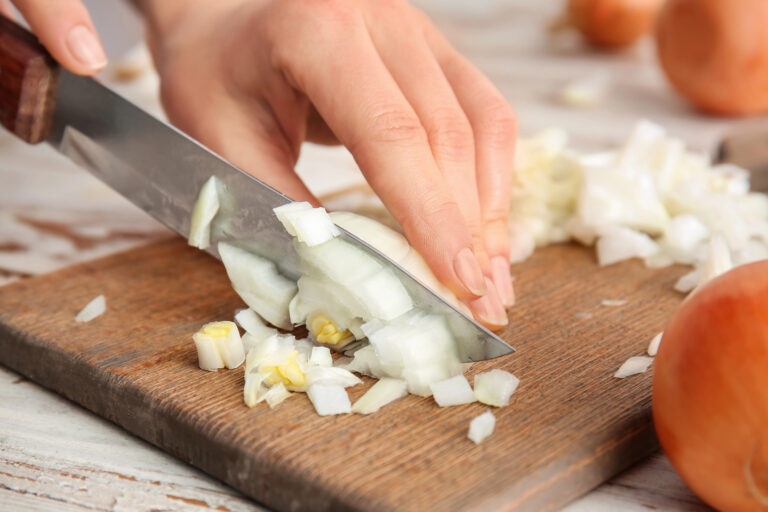 Slicing Onion