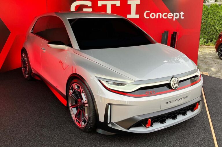 volkswagen id gti front three quarter 1